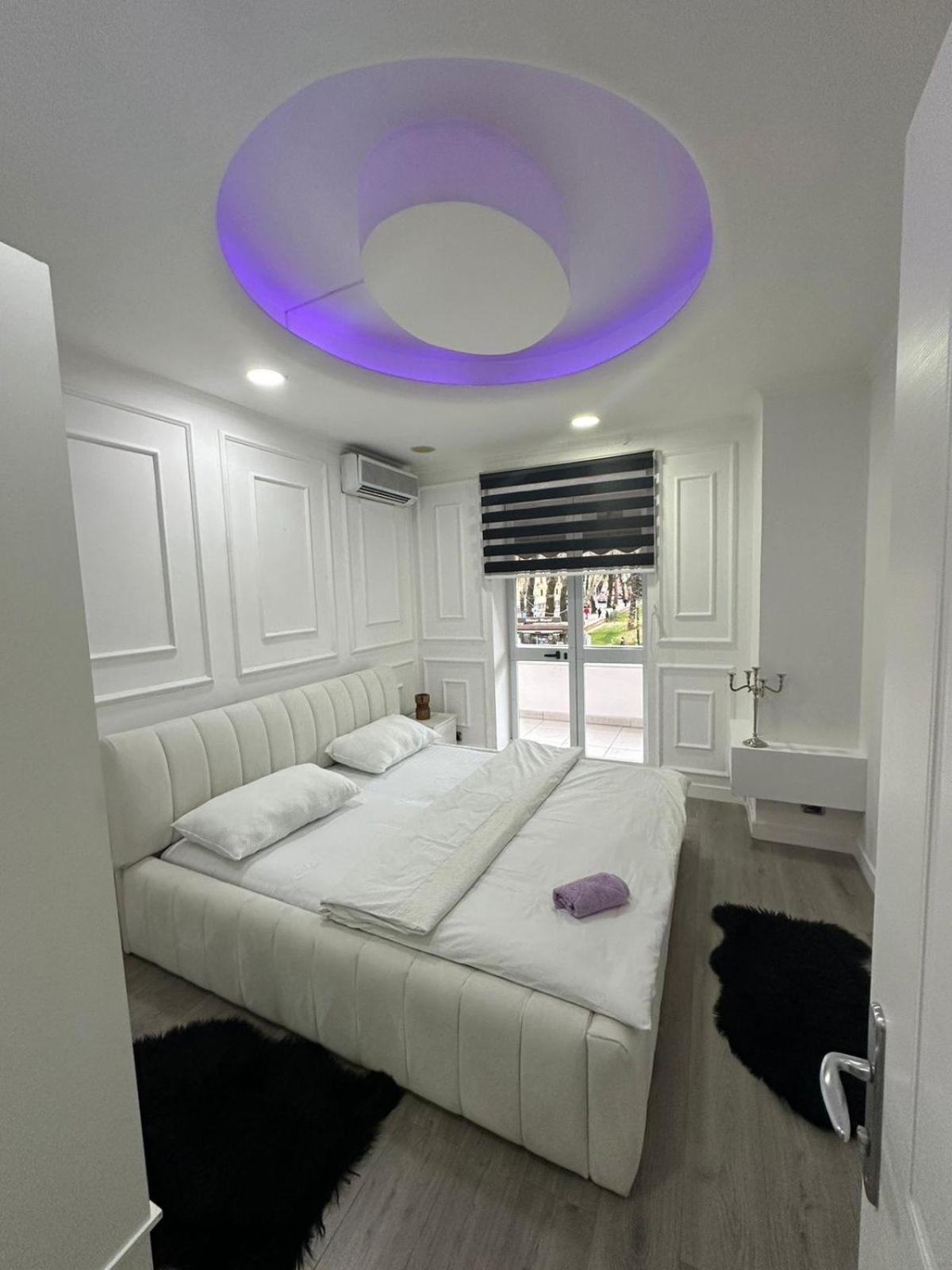 Park View Central Apartment Тирана Екстериор снимка